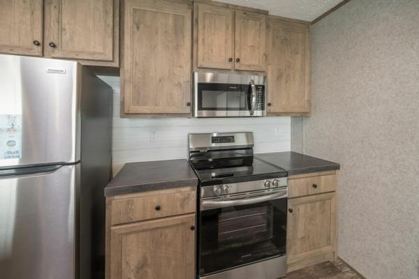 Photo 1 of 2 of home located at 275 Seashell Cv Sumter, SC 29153
