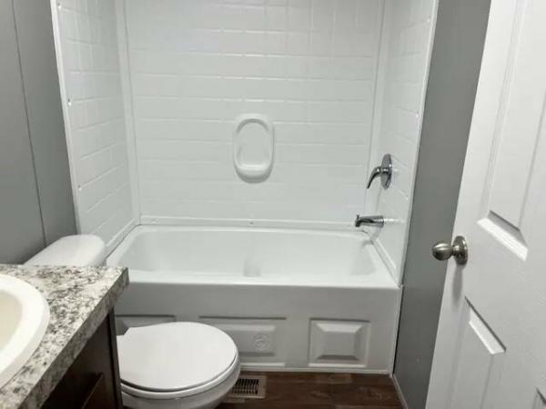 2022 47TRS16763AH22S  Home