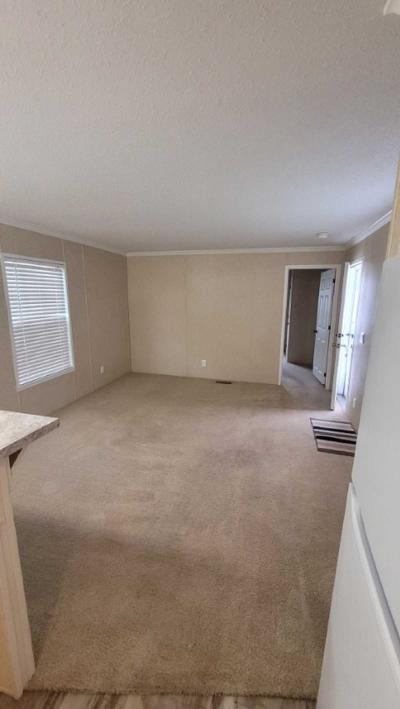 Photo 4 of 13 of home located at 425 Camelot Manor Portage, IN 46368