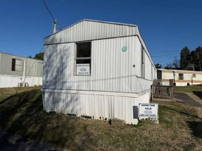 Mobile Home at 5225 N Lee Hwy Lot 12 Cleveland, TN 37312