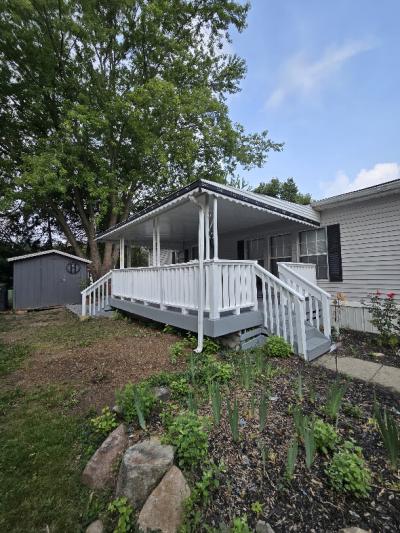 Photo 2 of 10 of home located at 124 Jade Lane Whitmore Lake, MI 48189