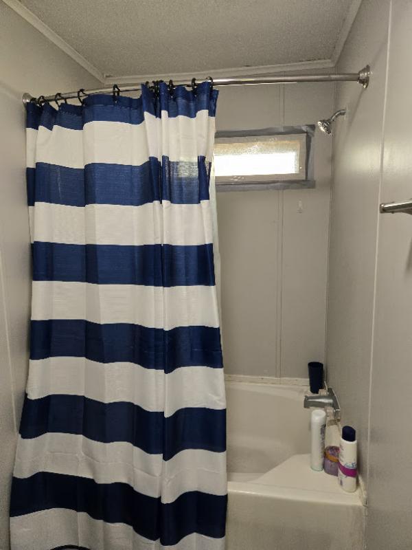 1986 Holly Park Unknown Manufactured Home