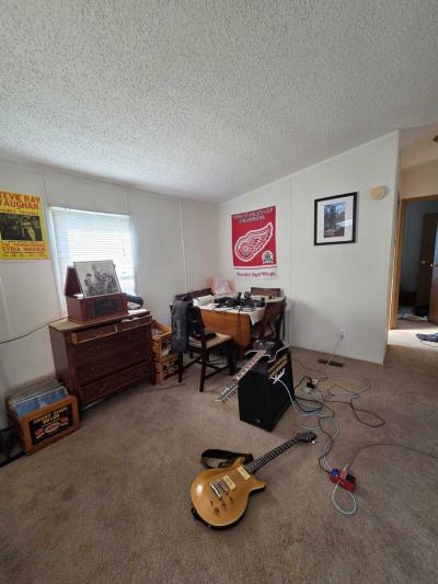 Photo 4 of 11 of home located at 3315 Stratford Villa Way, #173 Wixom, MI 48393
