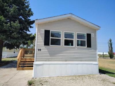 Photo 2 of 20 of home located at 99 Erin Lane Scottsbluff, NE 69361