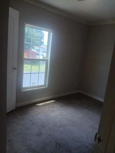 Photo 4 of 12 of home located at 526 Cardinal Blvd Winter Haven, FL 33881