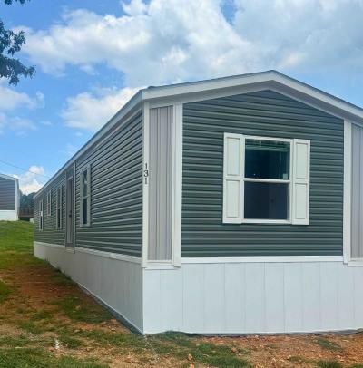 Mobile Home at 131 Hubert Dr Dickson, TN 37055