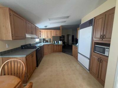 Photo 4 of 12 of home located at 9855 E Irvington Road #166 Tucson, AZ 85730
