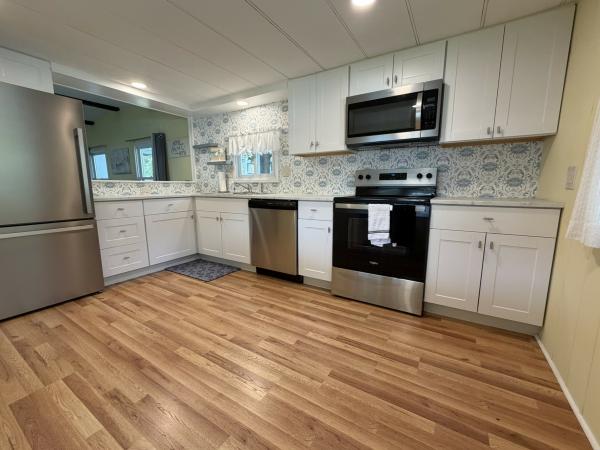 1972 Broadmore 16K Mobile Home