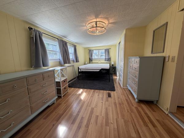 1972 Broadmore 16K Mobile Home