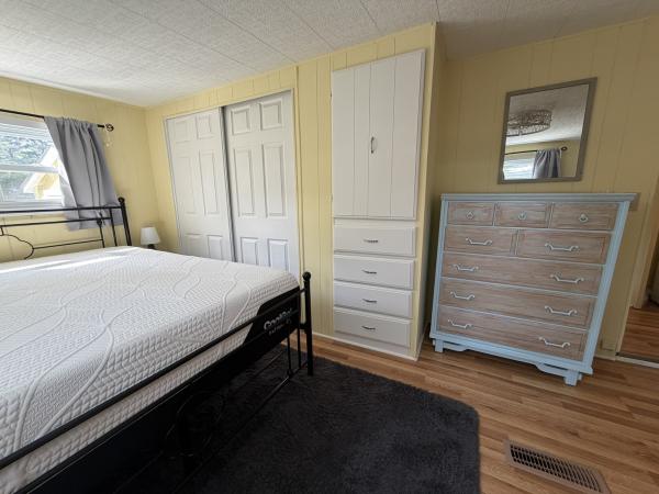 1972 Broadmore 16K Mobile Home