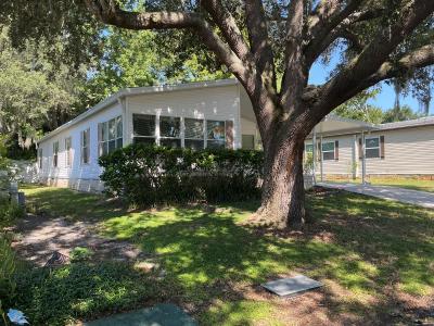 Photo 2 of 22 of home located at 417 Kingslake Drive Debary, FL 32713