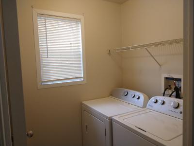 Photo 4 of 6 of home located at 170 Monroe Dr Davison, MI 48423