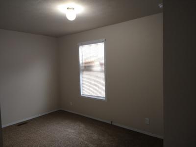 Photo 5 of 6 of home located at 170 Monroe Dr Davison, MI 48423