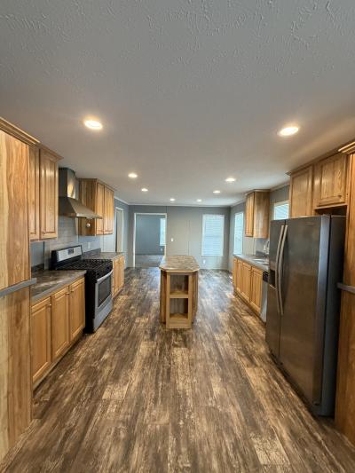 Photo 3 of 7 of home located at 1722 Knollwood Bend Ypsilanti, MI 48198