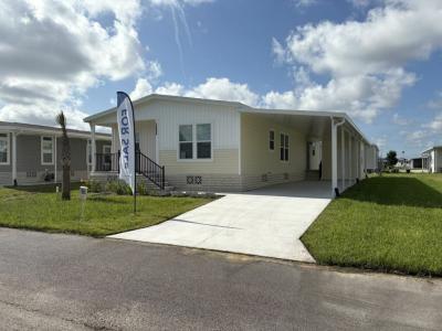 Photo 2 of 6 of home located at 34854 Silver King Drive Zephyrhills, FL 33541