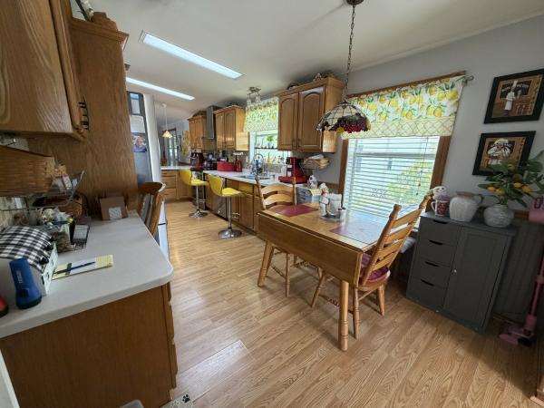 2000 Palm Harbor 2860A6 Mobile Home