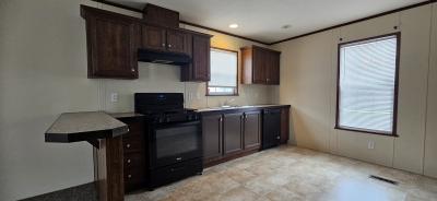 Mobile Home at 936 Cour Retta Warren, MI 48091