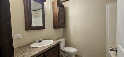 Photo 5 of 6 of home located at 936 Cour Retta Warren, MI 48091