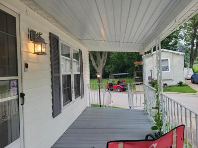 Photo 4 of 20 of home located at 247 Parkwood Road Elgin, IL 60123