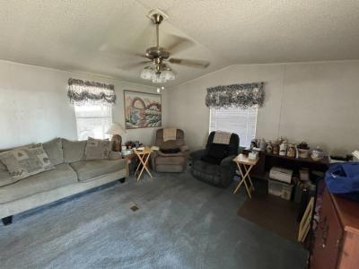 Photo 3 of 20 of home located at 7300 N 51st Ave Lot D-62 Glendale, AZ 85301