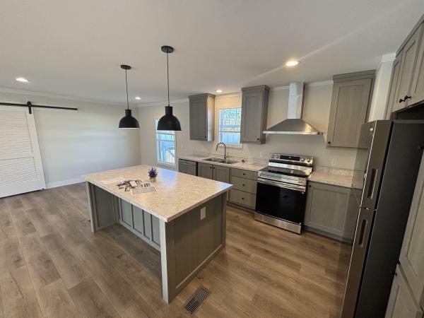 Photo 1 of 2 of home located at 1203 Moultrie Road, Lot 76 Albany, GA 31705