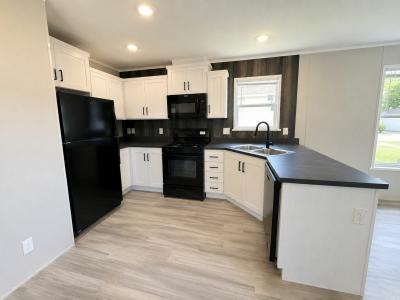 Mobile Home at 300 Forrest Ave., Lot #57 Springfield, IL 62702