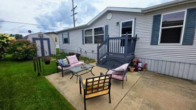Mobile Home at 25096 Canyon Cir Flat Rock, MI 48134