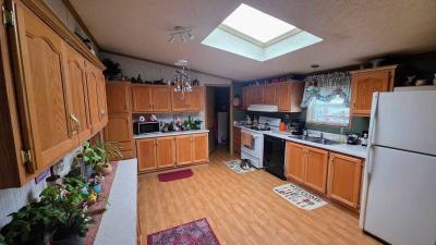 Photo 5 of 36 of home located at 25096 Canyon Cir Flat Rock, MI 48134