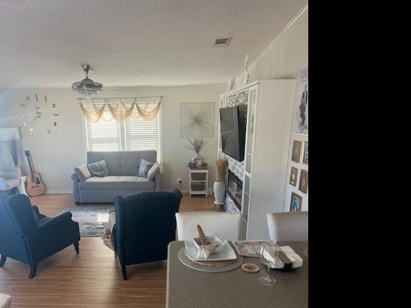 1992  Mobile Home For Sale