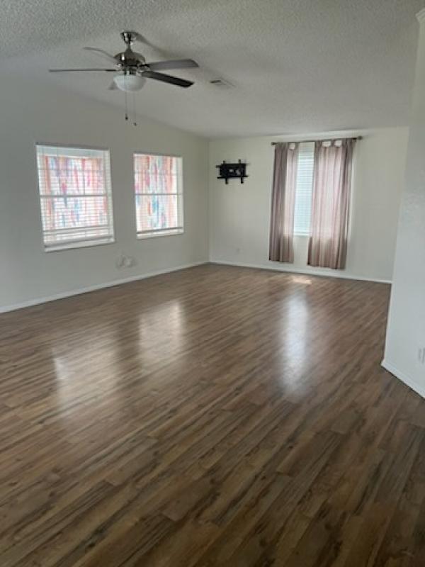 1993  Mobile Home For Sale