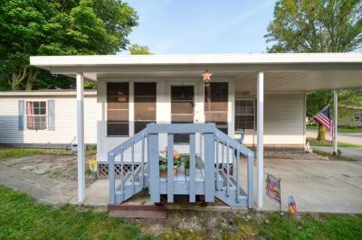 Photo 6 of 34 of home located at 510 Missouri River Ct. Adrian, MI 49221