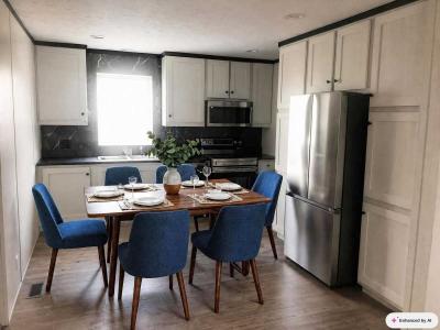 Photo 4 of 11 of home located at 2700 Brookpark Rd #505 Cleveland, OH 44134