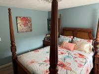 1990 Manufactured Home