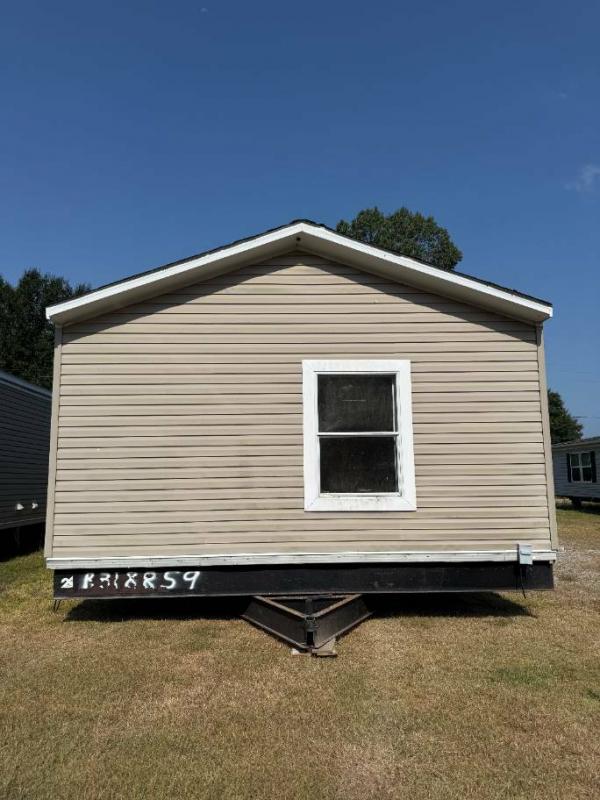 Photo 1 of 2 of home located at Highland Used Homes Llc 16726 Florida Blvd Baton Rouge, LA 70819