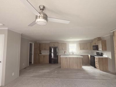 Photo 5 of 9 of home located at 162 Fontana St. SE Grand Rapids, MI 49548