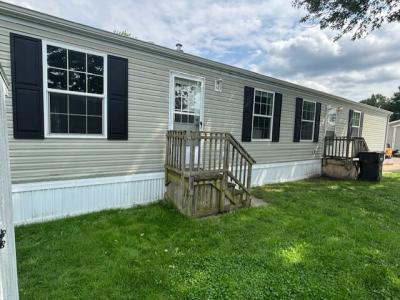 Photo 2 of 9 of home located at 297 Barkway Dr Kentwood, MI 49548