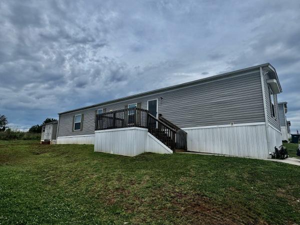 Photo 1 of 2 of home located at 2553 Secretariat Way Lot Sec2553 Sevierville, TN 37876