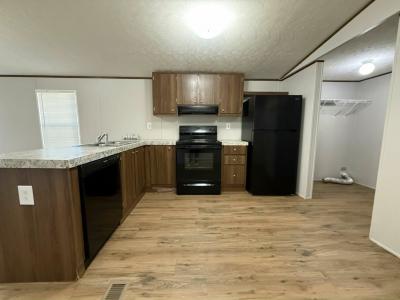 Photo 4 of 13 of home located at 7400 Glen Leaf Dr., #132 Shreveport, LA 71129