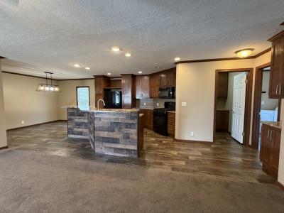Photo 5 of 11 of home located at 1921 White Oak Lane Ypsilanti, MI 48198