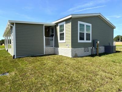 Photo 4 of 11 of home located at 10779 SW 30th Ct Rd Ocala, FL 34476