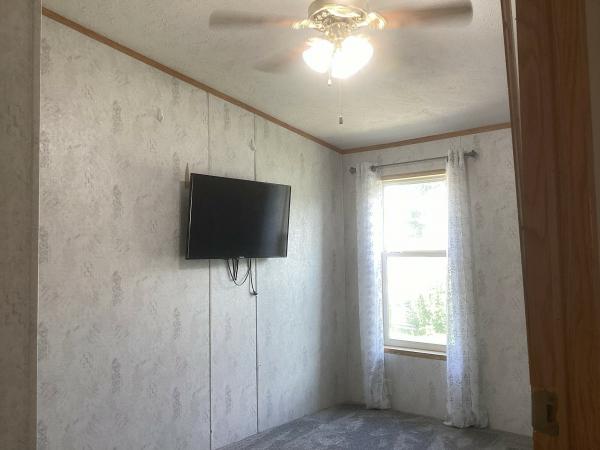 2000 Dutch 29743E Mobile Home