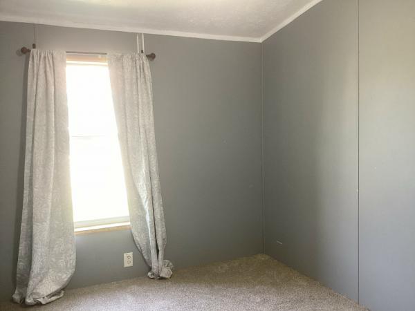 2000 Dutch 29743E Mobile Home