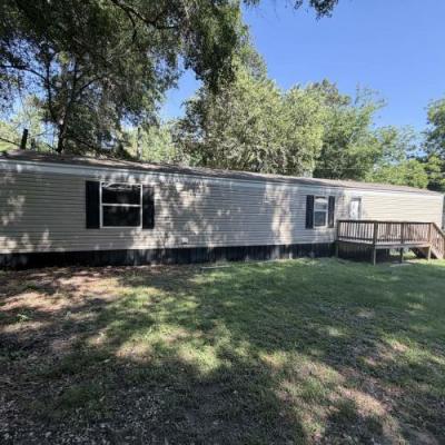 Photo 2 of 19 of home located at 115 English Lane Thomasville, GA 31792