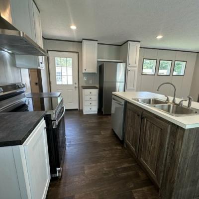 Photo 5 of 23 of home located at 23 Autumn Place New Bern, NC 28562