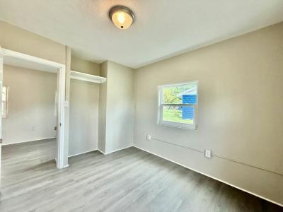 Photo 4 of 8 of home located at 8 East Main St Mount Dora, FL 32757