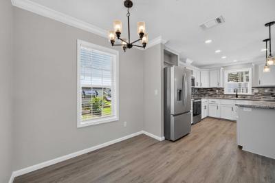 Photo 5 of 15 of home located at 2 La Vista Drive Winter Springs, FL 32708