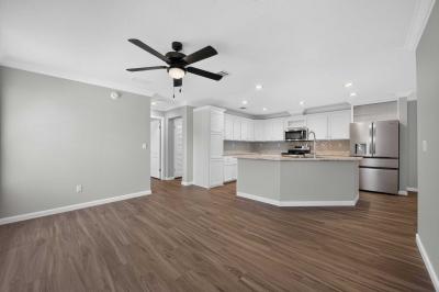 Photo 3 of 13 of home located at 102 La Vista Drive Winter Springs, FL 32708