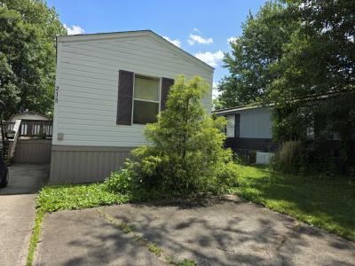 Photo 1 of 6 of home located at 218 Hickory Circle Elyria, OH 44035