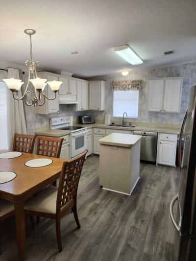 Photo 3 of 15 of home located at 1874 SE Ringo Pl Lot #514 Crystal River, FL 34429