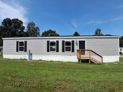 Mobile Home at 199 Bradford Dr. Lot 49 Crossville, TN 38555